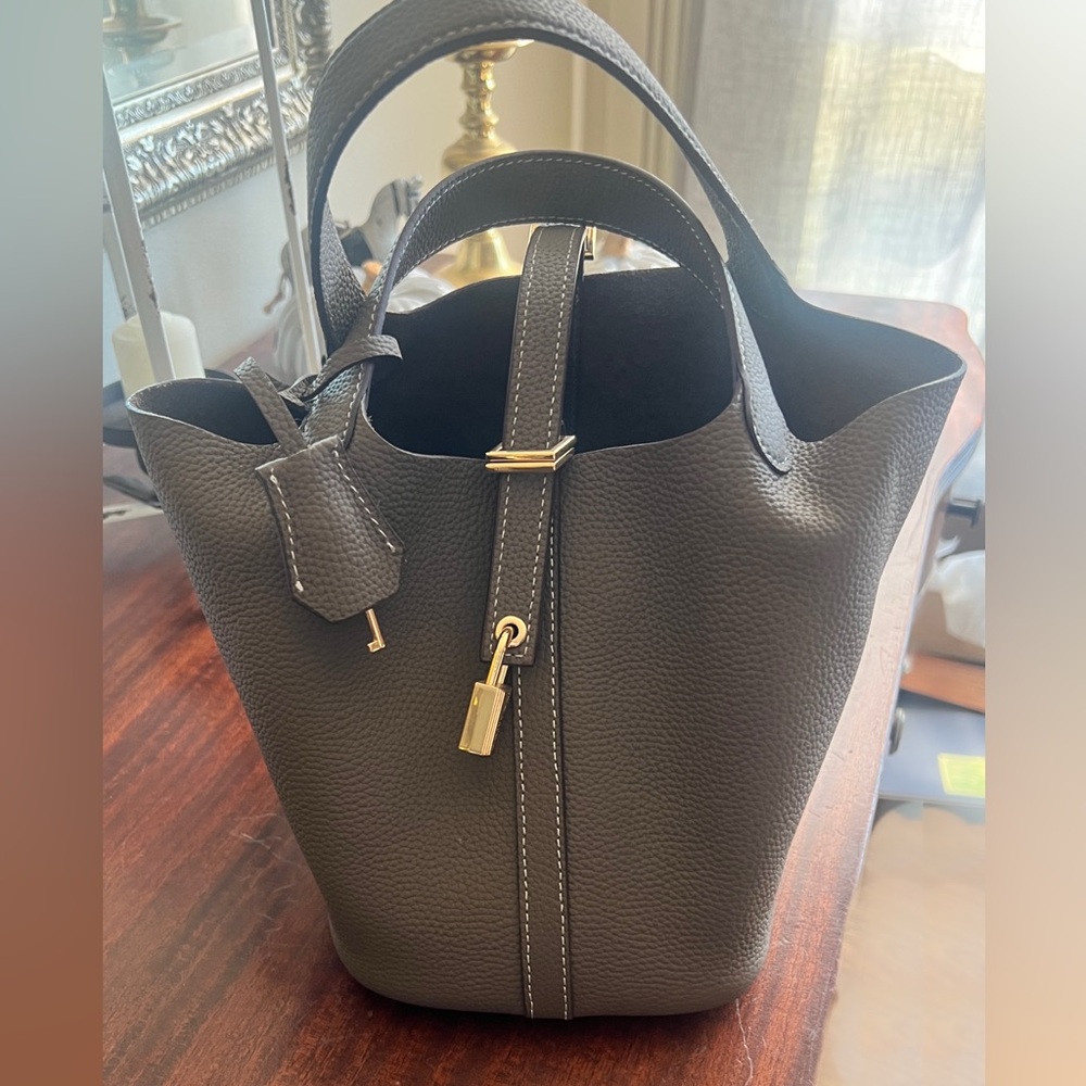 Gorgeous picotin bag gray pebbled leather with gold hardware, small, brand new!